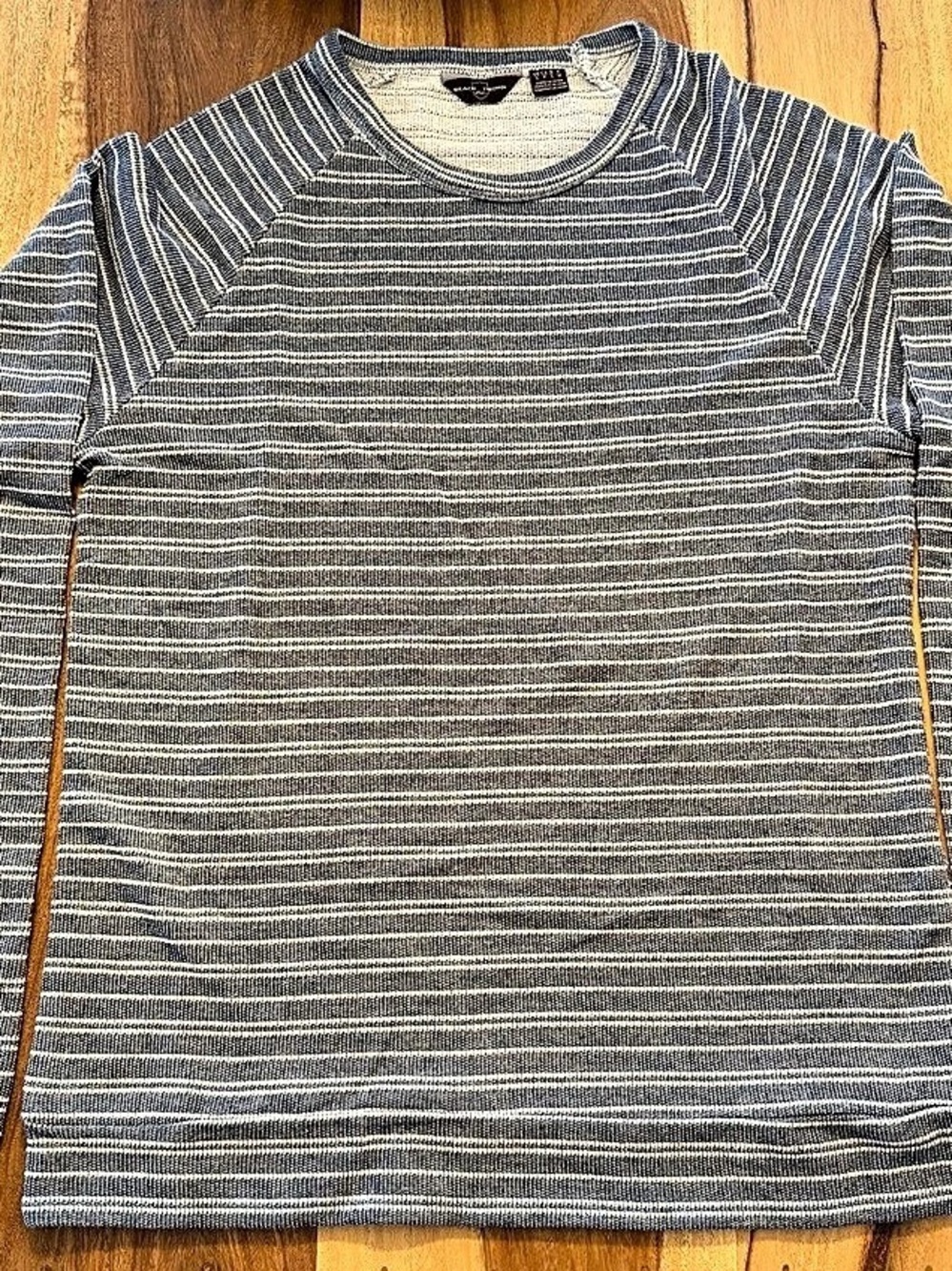 Striped Long Sleeve Tee in Gray & White Like New
